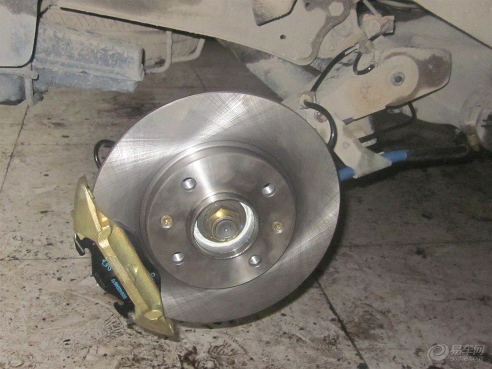 【基地改装 第一台新爱丽舍两厢后盘刹】_爱丽舍社区